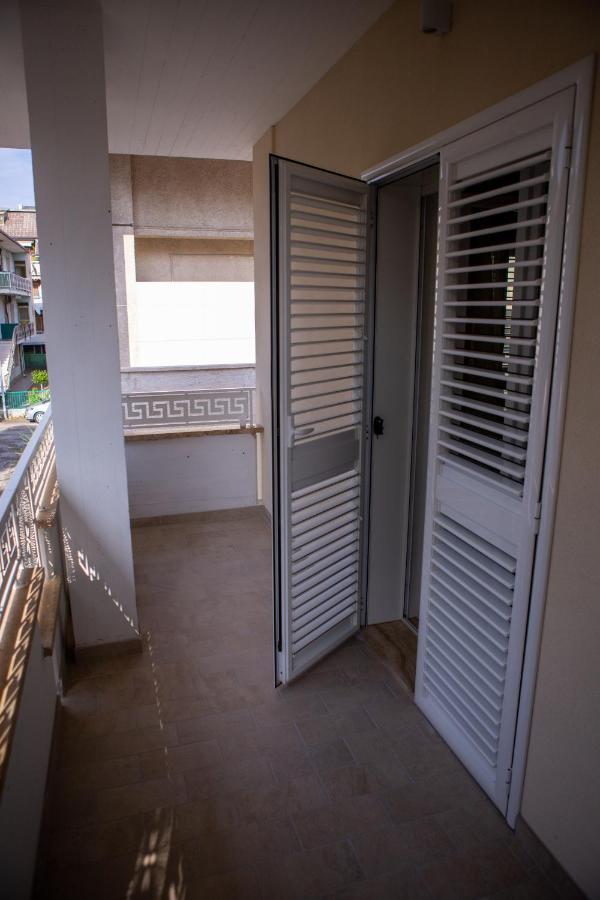 Aria Di Sale Bed & Breakfast Мартинсикуро Екстериор снимка